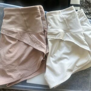 Lululemon High Waisted Shorts (like Speeds) size 6, White & Pink